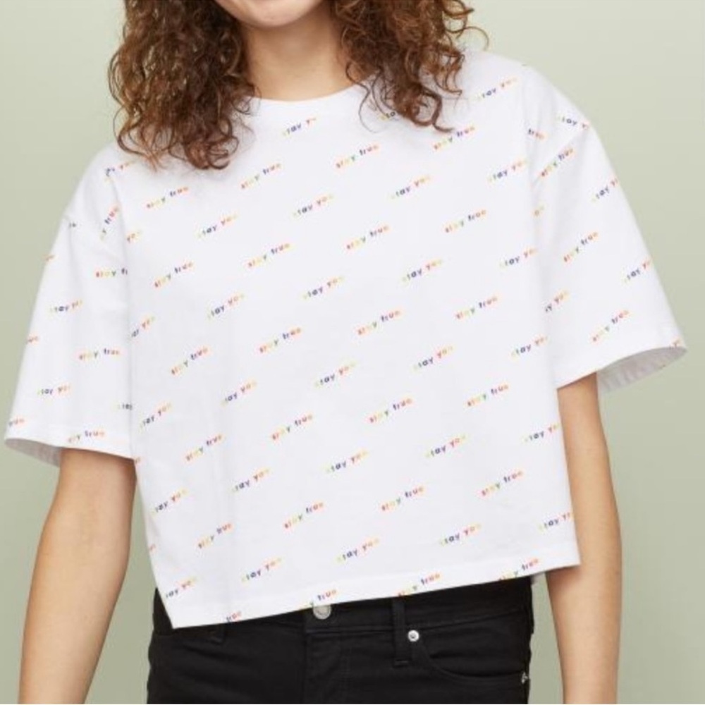 H&M White Crop Top with Crew Neck and Short Sleeves